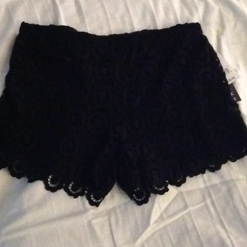 Black lace shorts w/lining